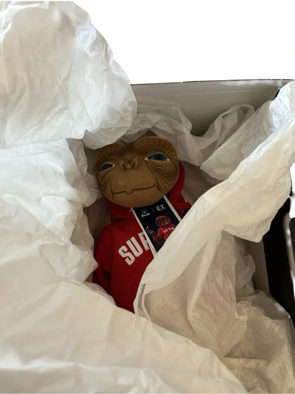 Supreme x Steiff E.T. LIMITED EDITION Plush 1900 total produced - Picture 11 of 16